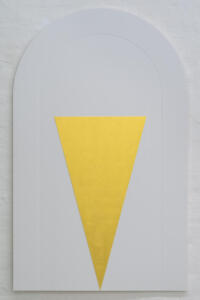 Ludovico Bomben, Pala 23 / serie dei bianchi / versoalto, 2022, Hi-Macs, oro 24 carati 200 x 120 cm