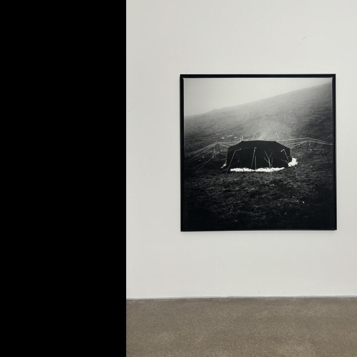 Michael Höpfner, Outpost of progress, 2009, Artist silvegelatine print, 121 x 120,5 cm